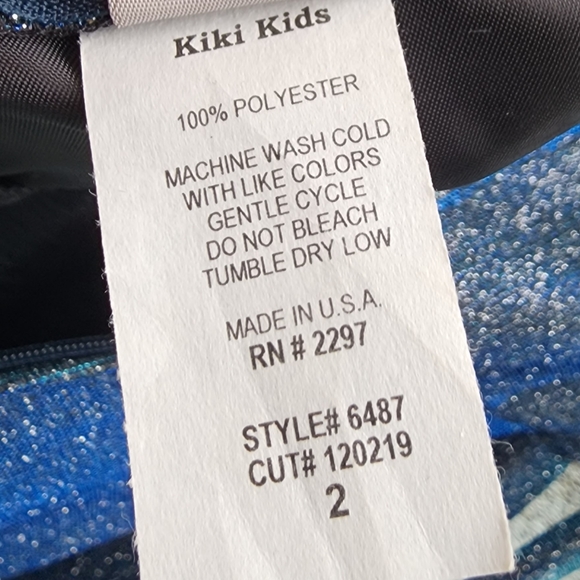 Formal dress - Picture 3 of 4